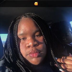 Meet your Posher, Janasia